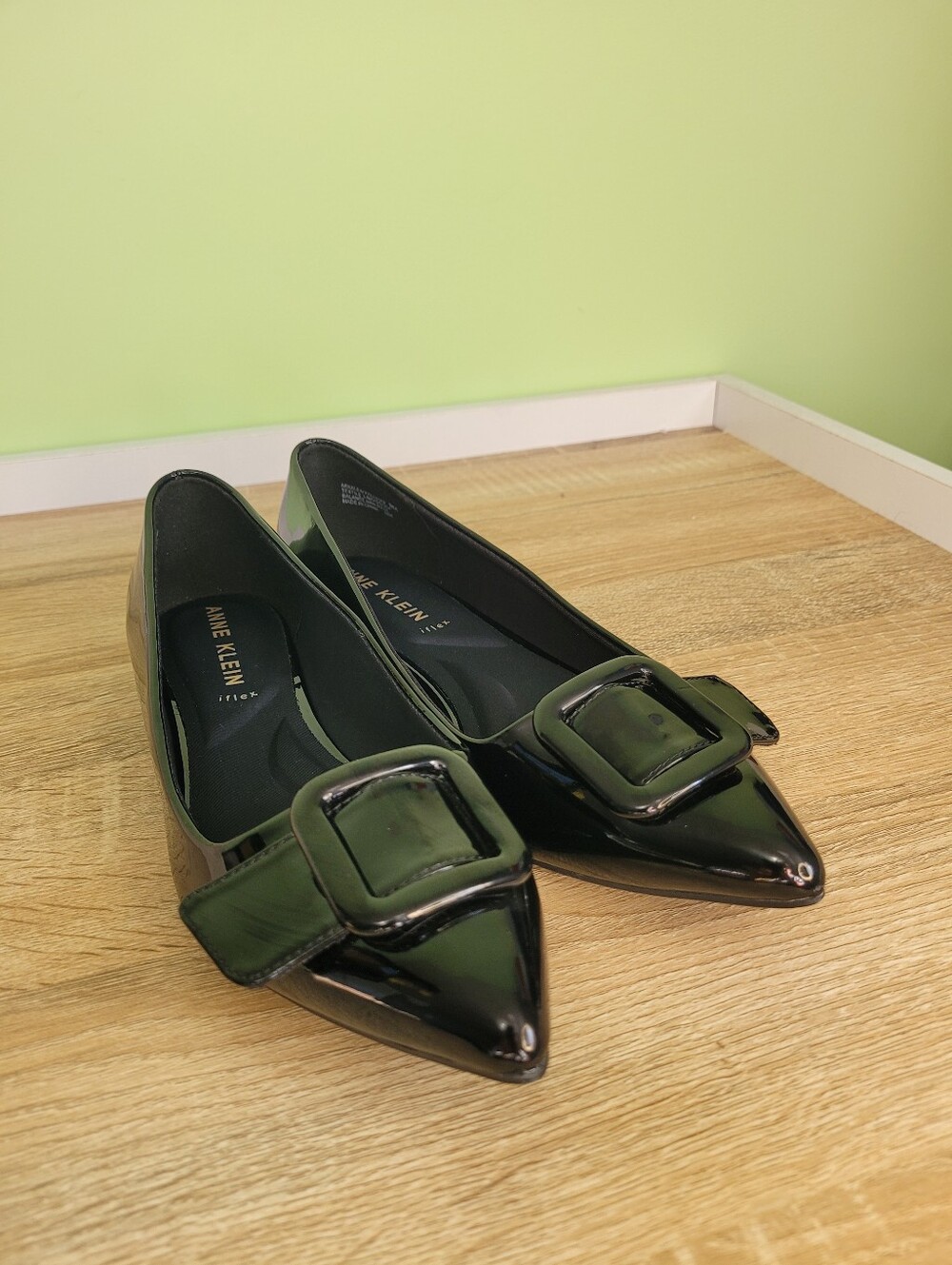 Anne Klein Pointed Toe Buckle Flats Black Patent 8 Classic Elegant